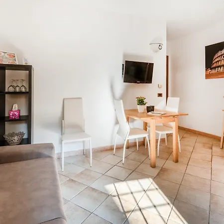 Giulia Vatican House Апартаменты Рим